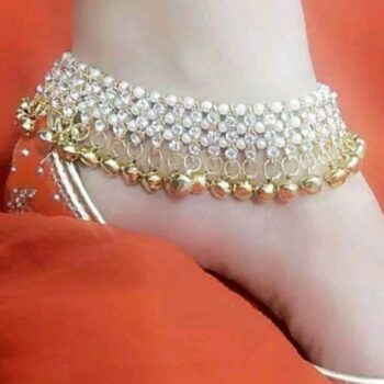 Shimmering Chunky Women Anklet & Toe Ring