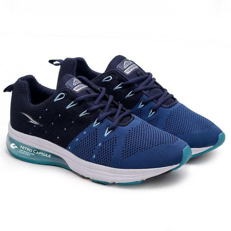  SNEAKERS sports shoes(Chinese Edition): 9787538152333