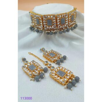 Beads Choker Set Made from Pretty Kundan