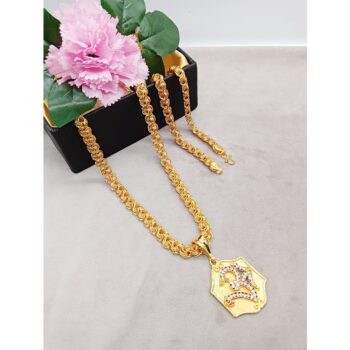 Luxurious Men's Gold Plated Pendant With Chain