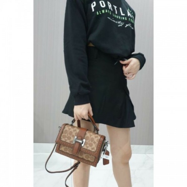 Gucci Red Pearl Padlock Shoulder Bag Stud Leather Limited Clutch Purse  Handbag | eBay