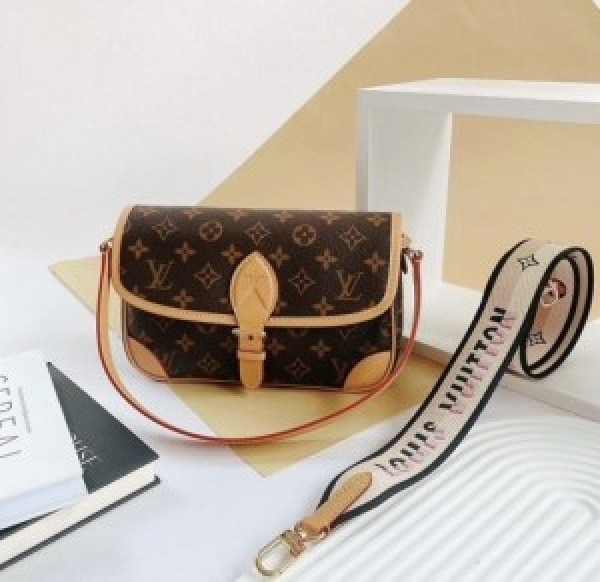 Louis Vuitton Handbag Diane PM With Box & Dust Bag & 2 Sling Belts (CSH144)  - KDB Deals