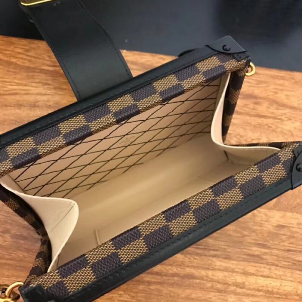 Louis Vuitton, a monogram canvas 'Petite Malle Trunk Messenger Bag