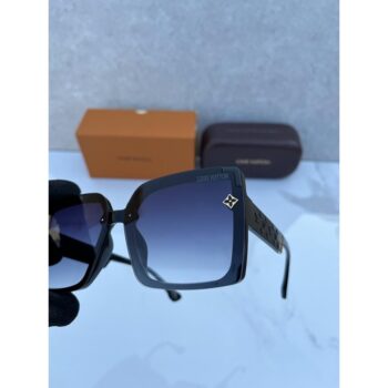 Louis Vuitton Sunglasses For ladies Black 2