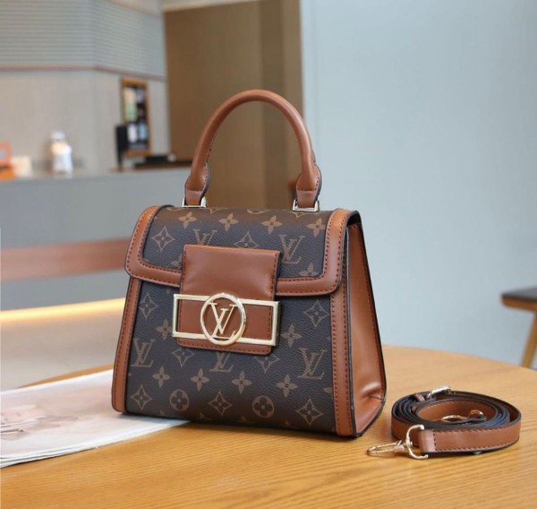 Handbags Louis Vuitton Vuitton Small Trunk Bag