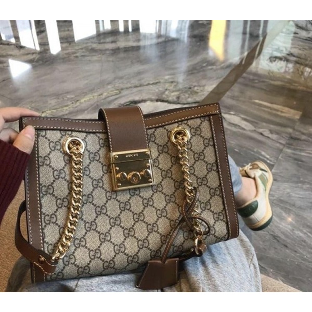 My Honest Gucci Marmont Shoulder Bag Review + How to Style · Le Travel  Style | Gucci marmont bag, Bags, Gg marmont small shoulder bag