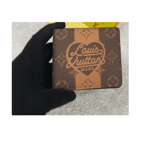 Louis Vuitton Wallet V242 2