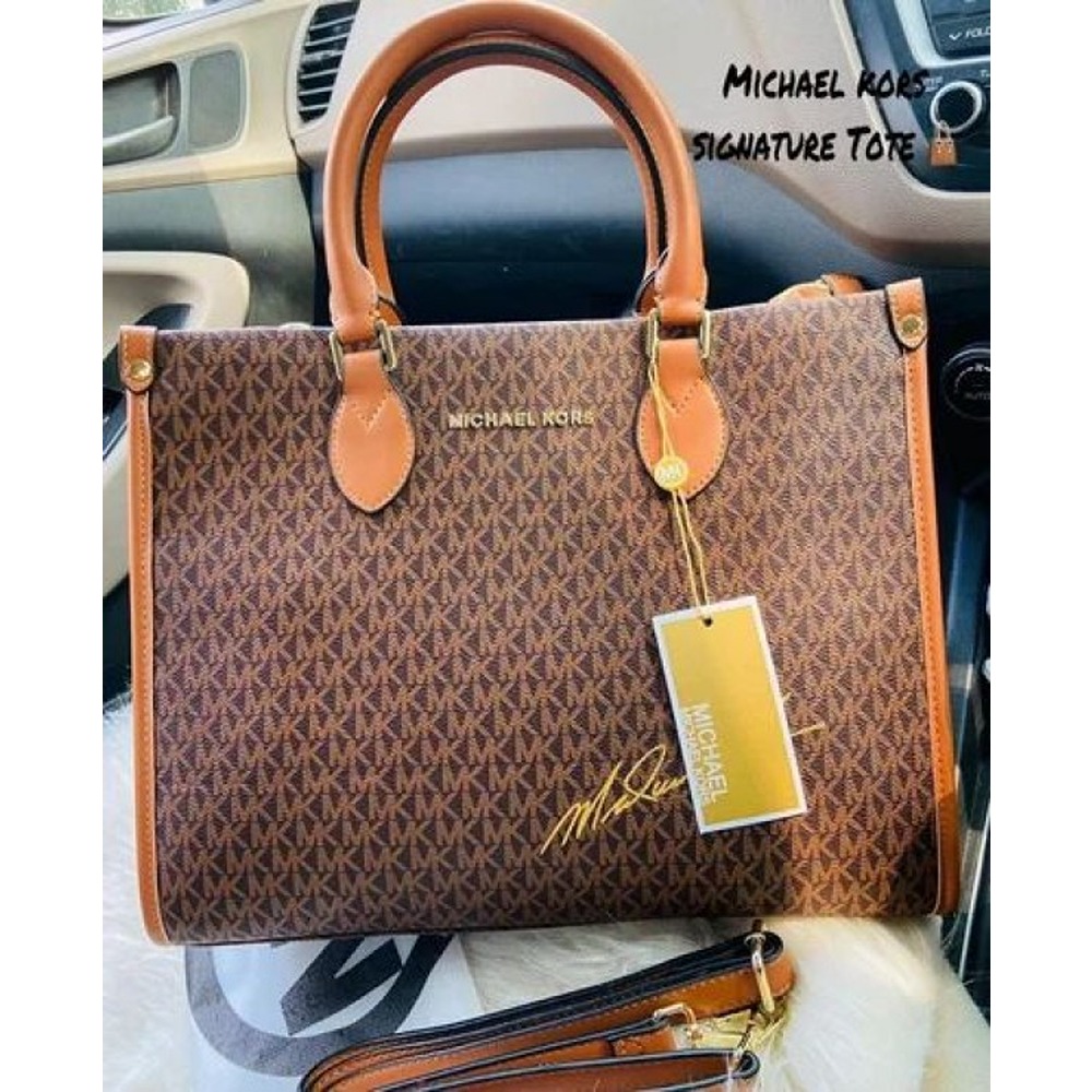 How to clean a Micheal Kors or Coach canvas handbag | Canvas handbags, Purses  michael kors, Cleaning fabric