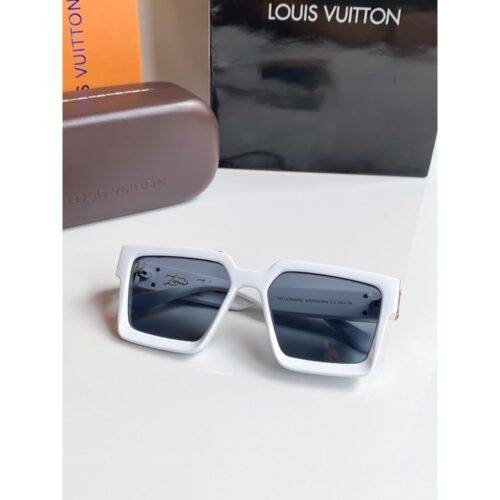 Louis Vuitton Sunglass White 3033 4