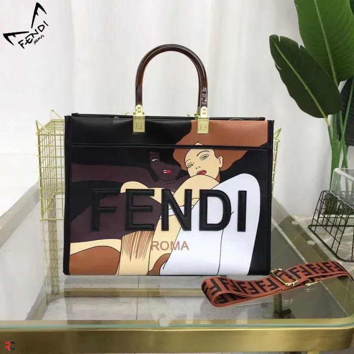 FENDI SUNSHINE TOTE UNBOXING, BAG REVIEW AND TRY-ON WITH DIOR STRAP -  YouTube