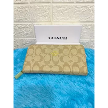 Coach Wallet V280 Wallet (CSO347)