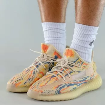 Adidas Yeezy Boost 350 V2 Yecheil Men's Running Shoes at Rs 10999/pair | Adidas  Shoes in New Delhi | ID: 2851833619112