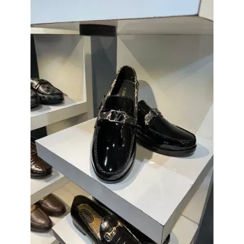 Louis Vuitton Loafer LV7 Black Shoes