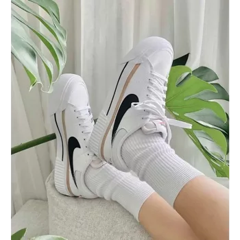 Nike Court