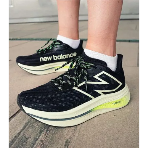 New balance Fuelcell