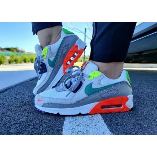 nikee airmax 90 EVOLUTION OF ICONS 3400 2