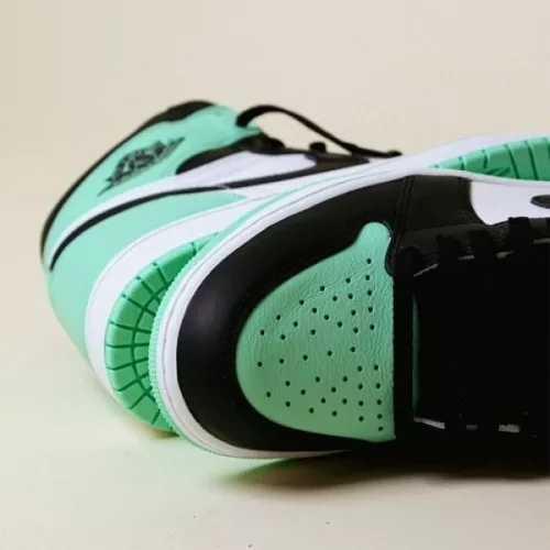 4 Nike air jordan 1 high green glow 3499 1