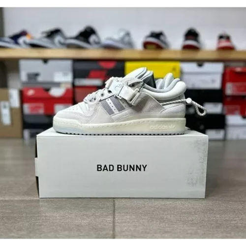 65 Adidas Forum Low x Bad Bunny White 3399 1