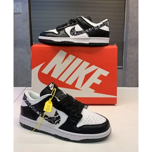 95 Nike SB Dunk Low Paisley Black Sneakers 2999 2